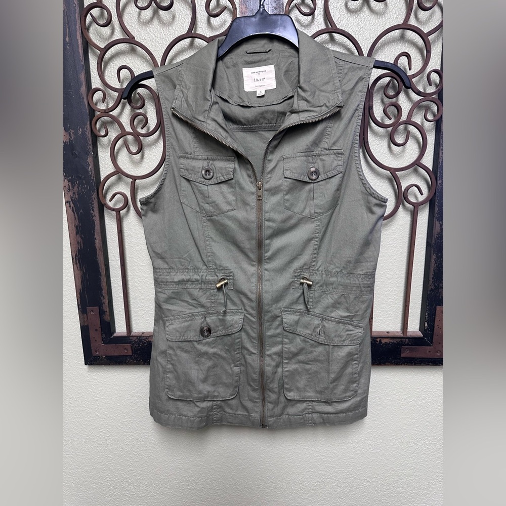 Iris Utility Olive Drawstring Zipper Vest - image 2